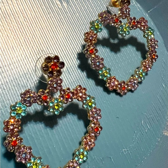 Jewelry - Heart paved crystal earrings nwot